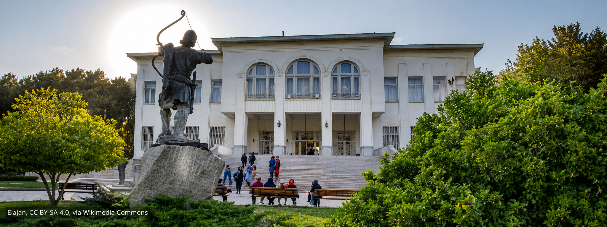 Дворец Саадабад