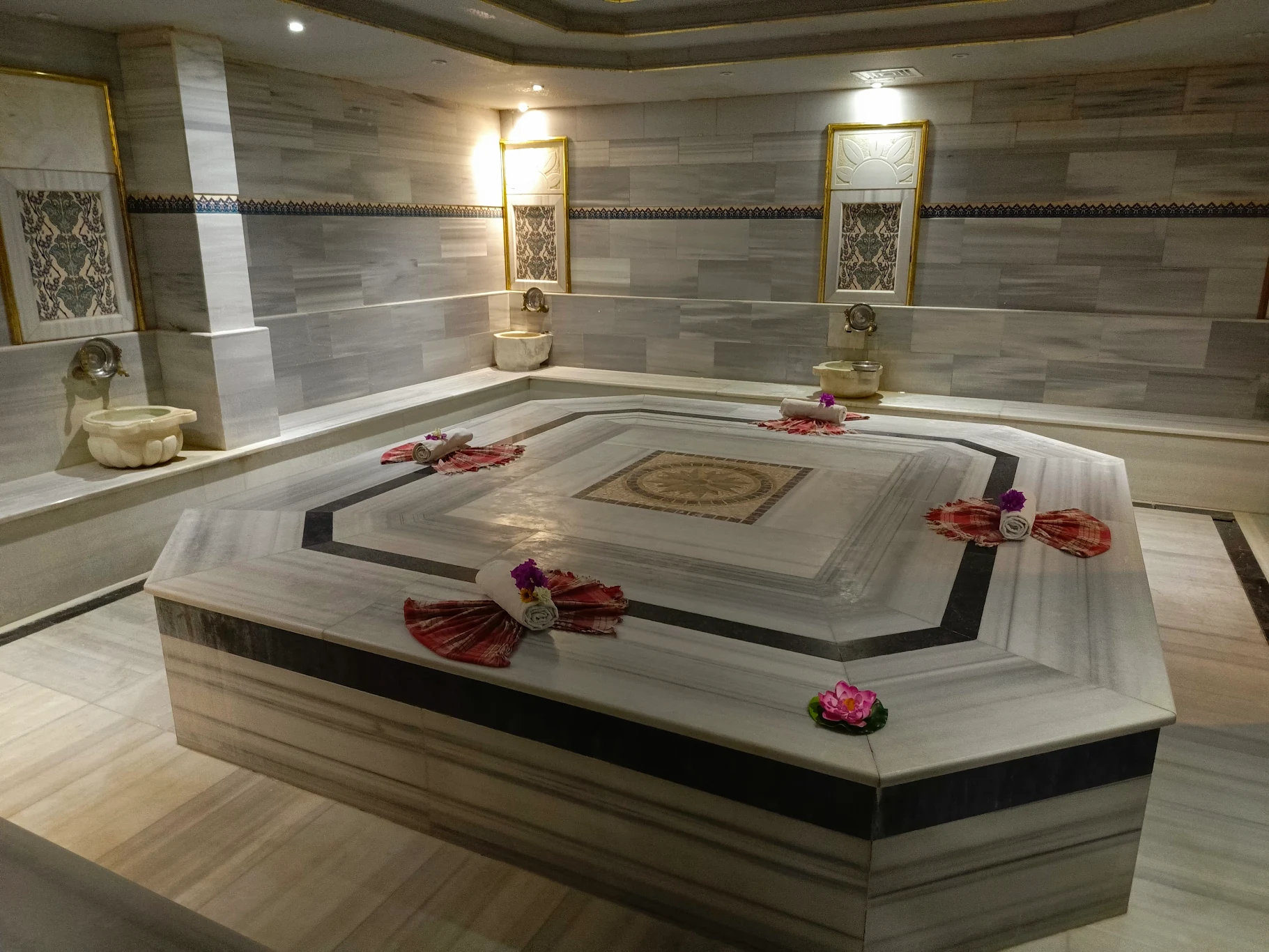 Спа-центр и оздоровительный центр Lux Hamam в Кемере