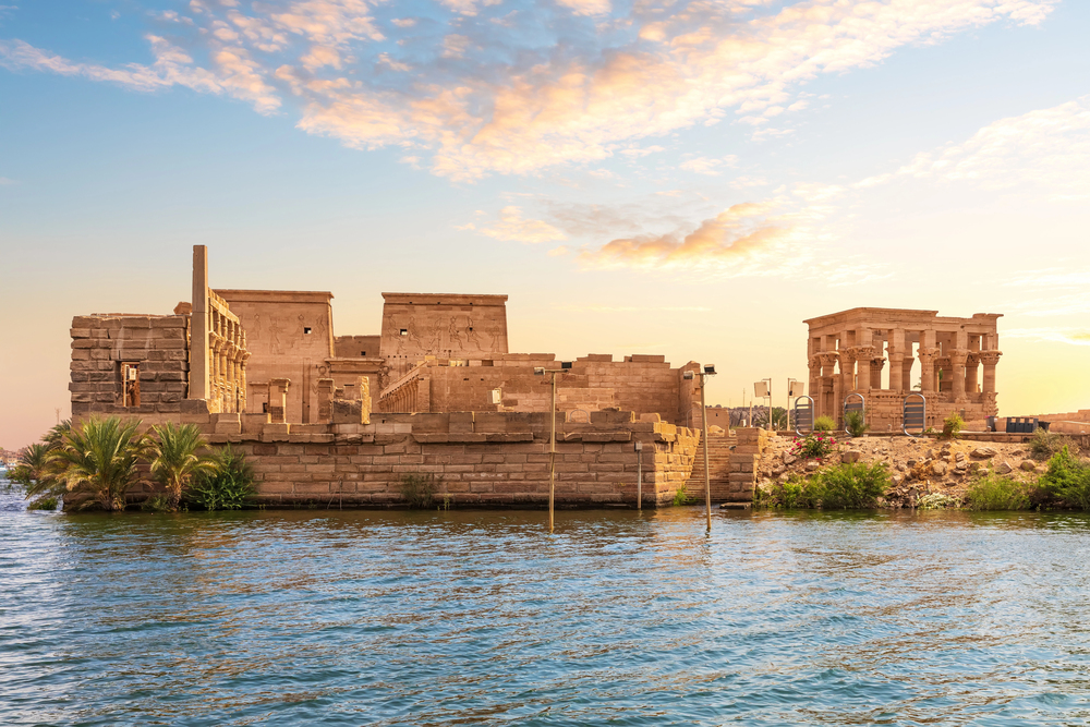 Храм Филе